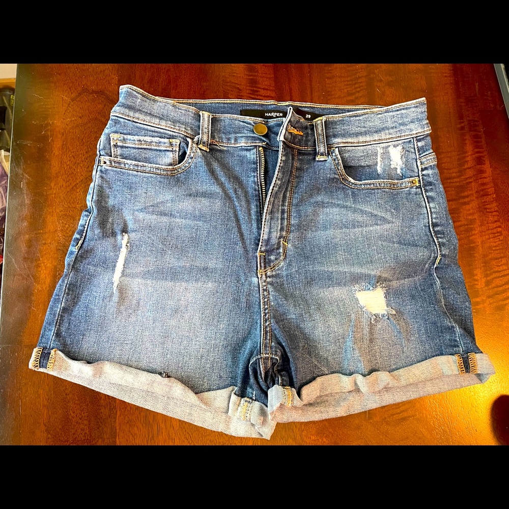 Francesca Harper Jean Shorts size 29. Really cute!